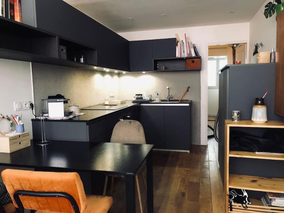 De Charme Aux Carmes Apartment *