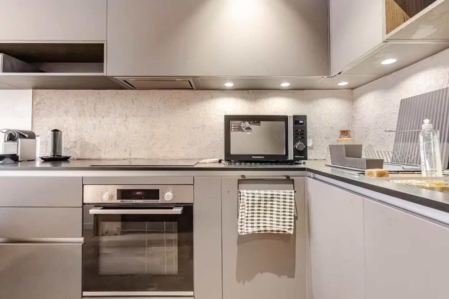 De Charme Aux Carmes Apartment *